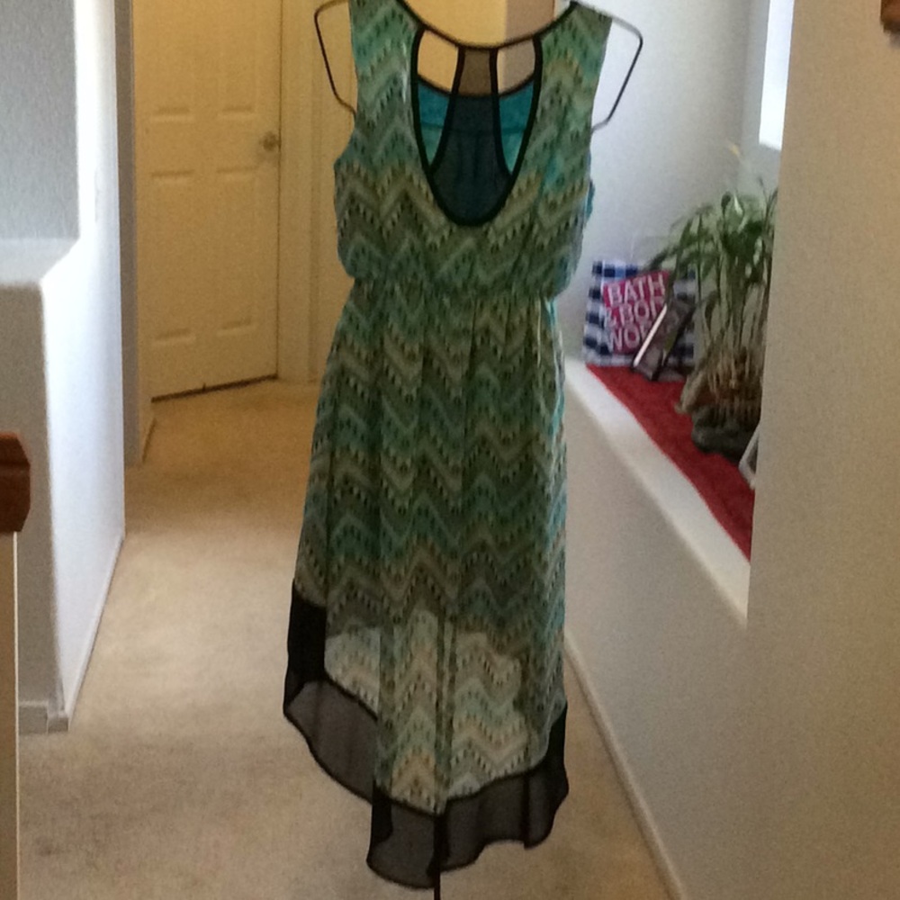 Dresses Delicious - Picture 2 of 3